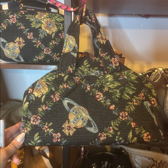 Vivienne Westwood Tapestry Floral & Black HandBag! Unicorn alert! ‼️ NWT! - Picture 6 of 7